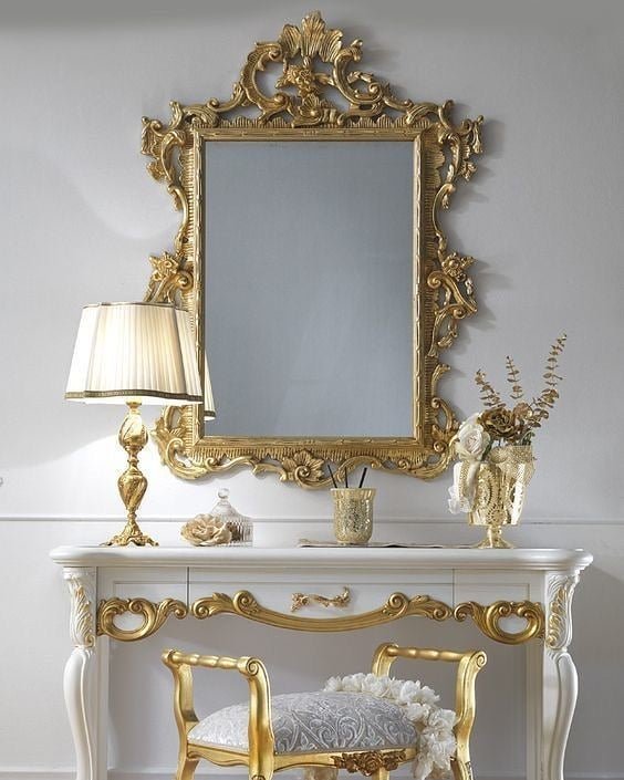 Royal Victorian Console With Frame