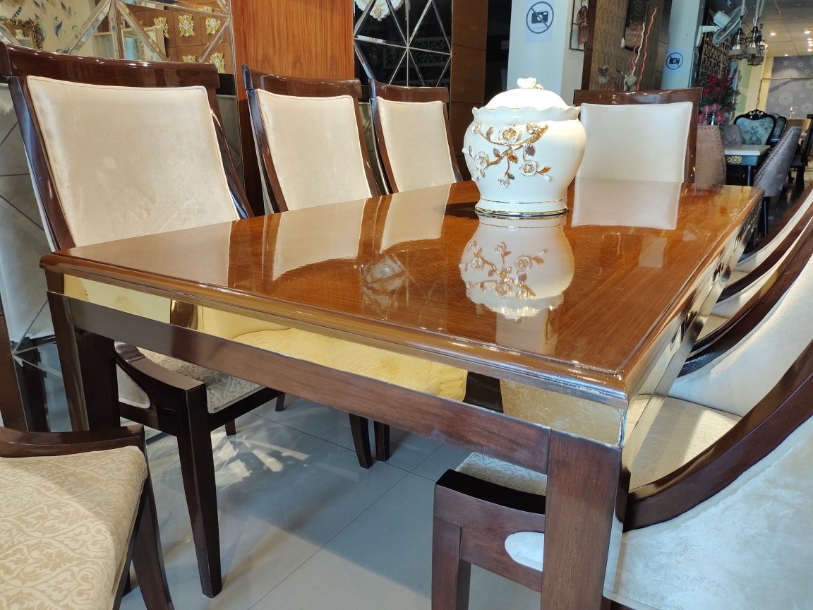 Cushion with Wood Elegancy Dinning table and Chairs