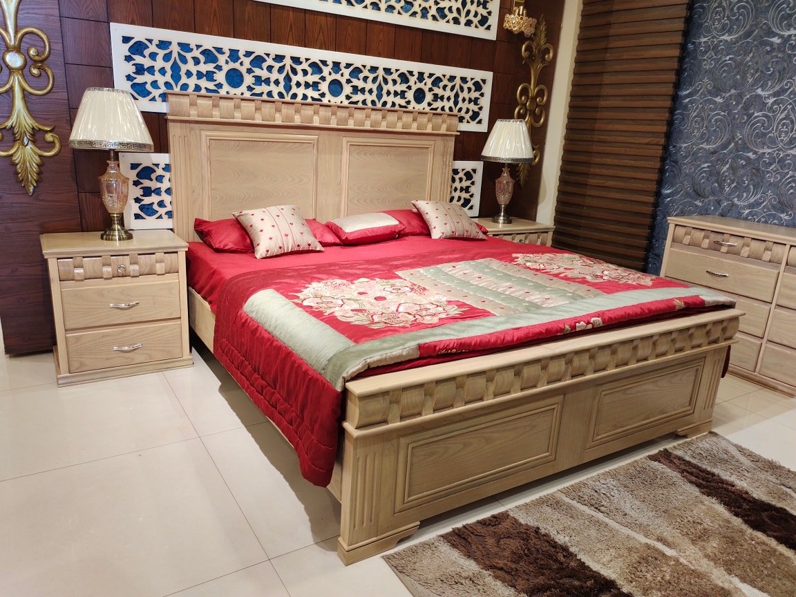 Rose Wood Signature Bed Set